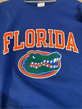 University of Florida Champion Blue Pullover Sweatshirt - medium